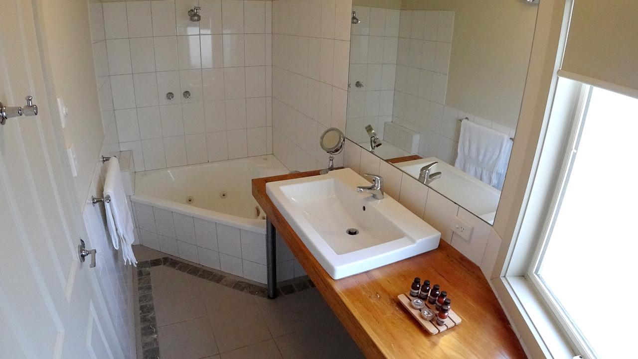 יארה גלן Two Truffles Cottages מראה חיצוני תמונה